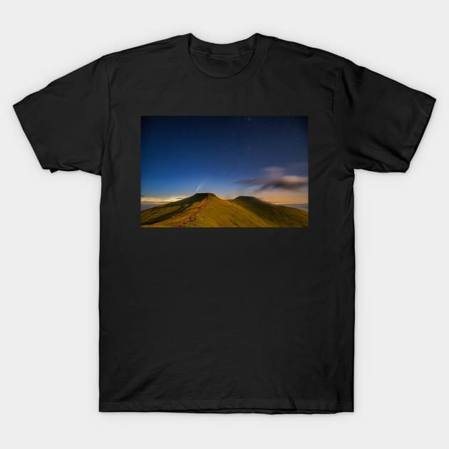 Comet NEOWISE and Noctilucent cloud over Corn Du and Pen y Fan in the Brecon Beacons National Park, Wales T-Shirt by dasantillo